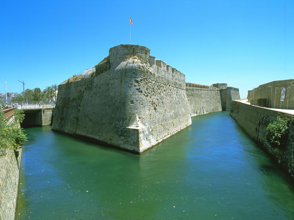 Parador De Ceuta Esterno foto